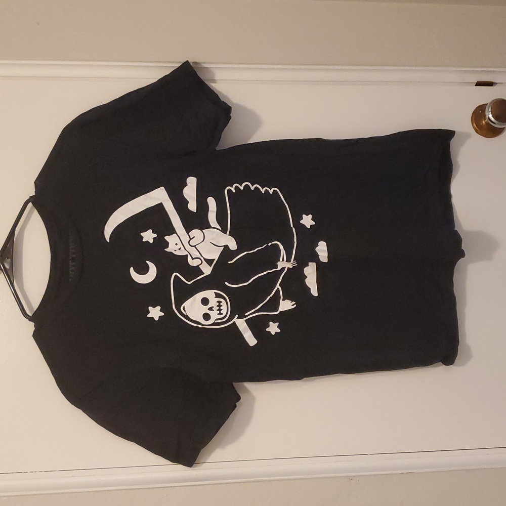 Cat riding Grim reapers back women's size Medium short sleeved shirt 100%cotton